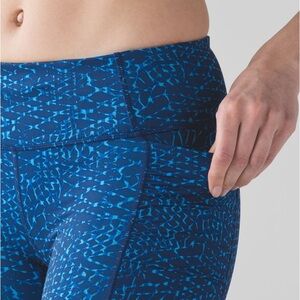 Lululemon Speed Track Short Blue Snake Print 6